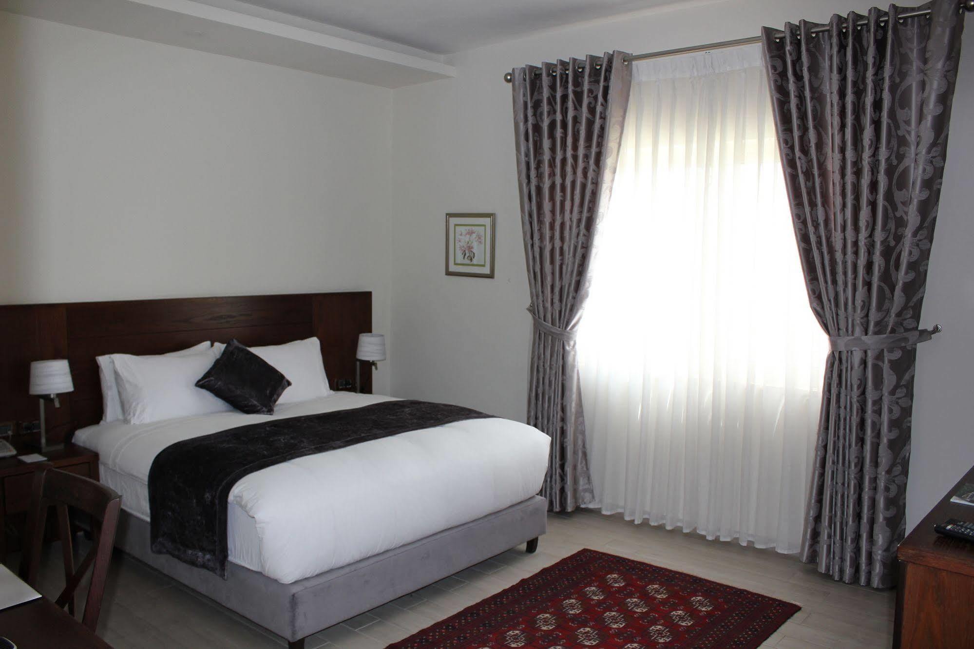 Lavender Boutique Hotel Ramallah Exterior foto